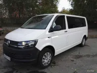 Трансфер на белоснежном микроавтобусе Фольксваген каравелла