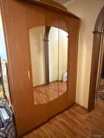 Шкаф двухдверный