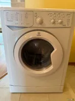 Продается стиральная машинка на запчасти
