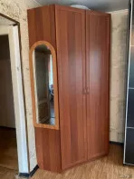 Продам угловой шкаф б/у