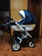Продаю детскую коляску