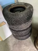 Продам 4 шины вместе с дисками P235/75 R15
