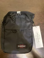 Сумка через плечо EASTPAK