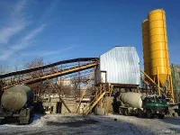 Завод по производству бетона возле ТТК