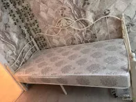 Кровать с матрасом