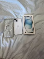 Продаю IPhone 15 голубой