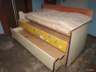 Кроватка детская, трёхуровневая