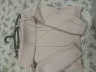 ? Вязаный свитер с открытыми плечами, нежно-розовый