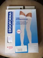 Противоэмболические чулки белого цвета