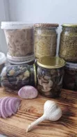 Грибы солёные, маринованные, сушеные, грибная икра