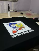 Продам футболку мерч Viperr World Tour