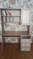 Продается рабочий стол. Покупался за 6500 отдам за 4500