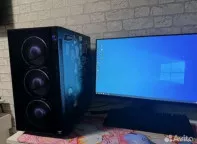 Компьютер с монитором