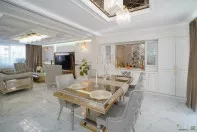Шикарный дом с бассейном, баней и фонтаном в Краснодаре